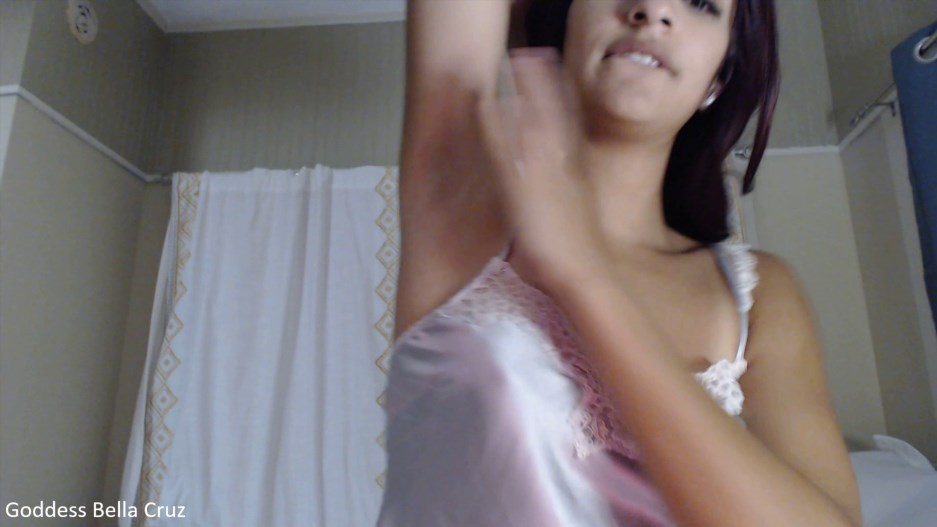 Bad Bella - Bare Armpit Worship Bad Bella - Bare Armpit Worship